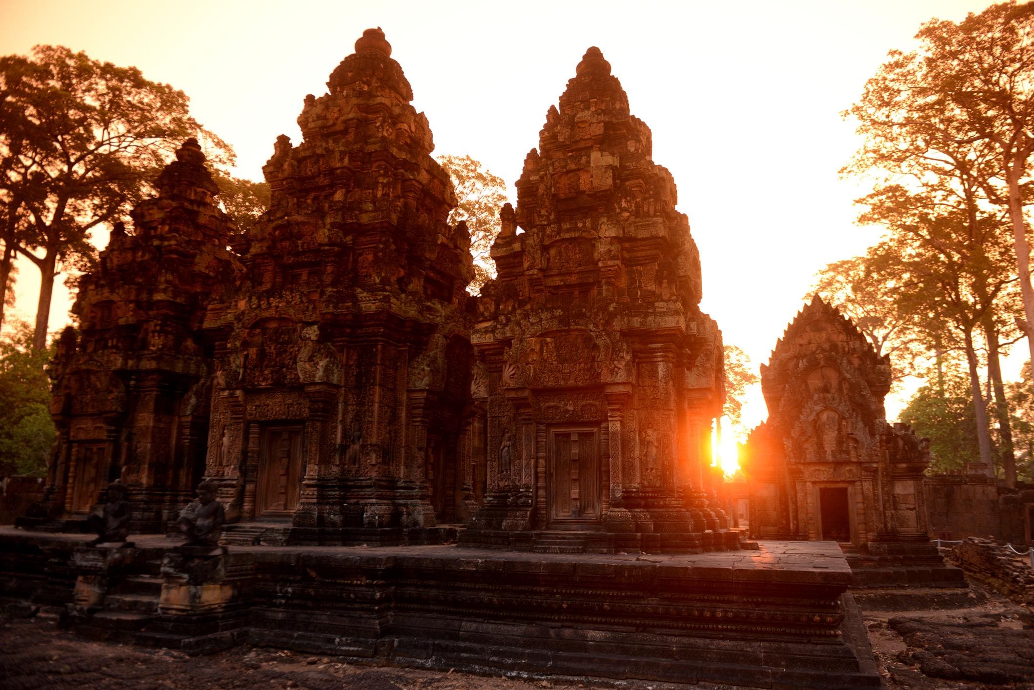 Banteay Srei and the Treasures of Angkor's Grand Circuit photo 7