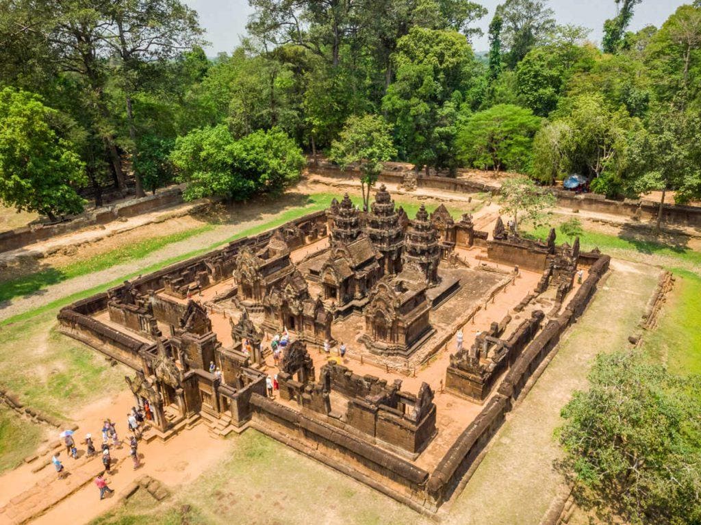 Banteay Srei and the Treasures of Angkor's Grand Circuit photo 5