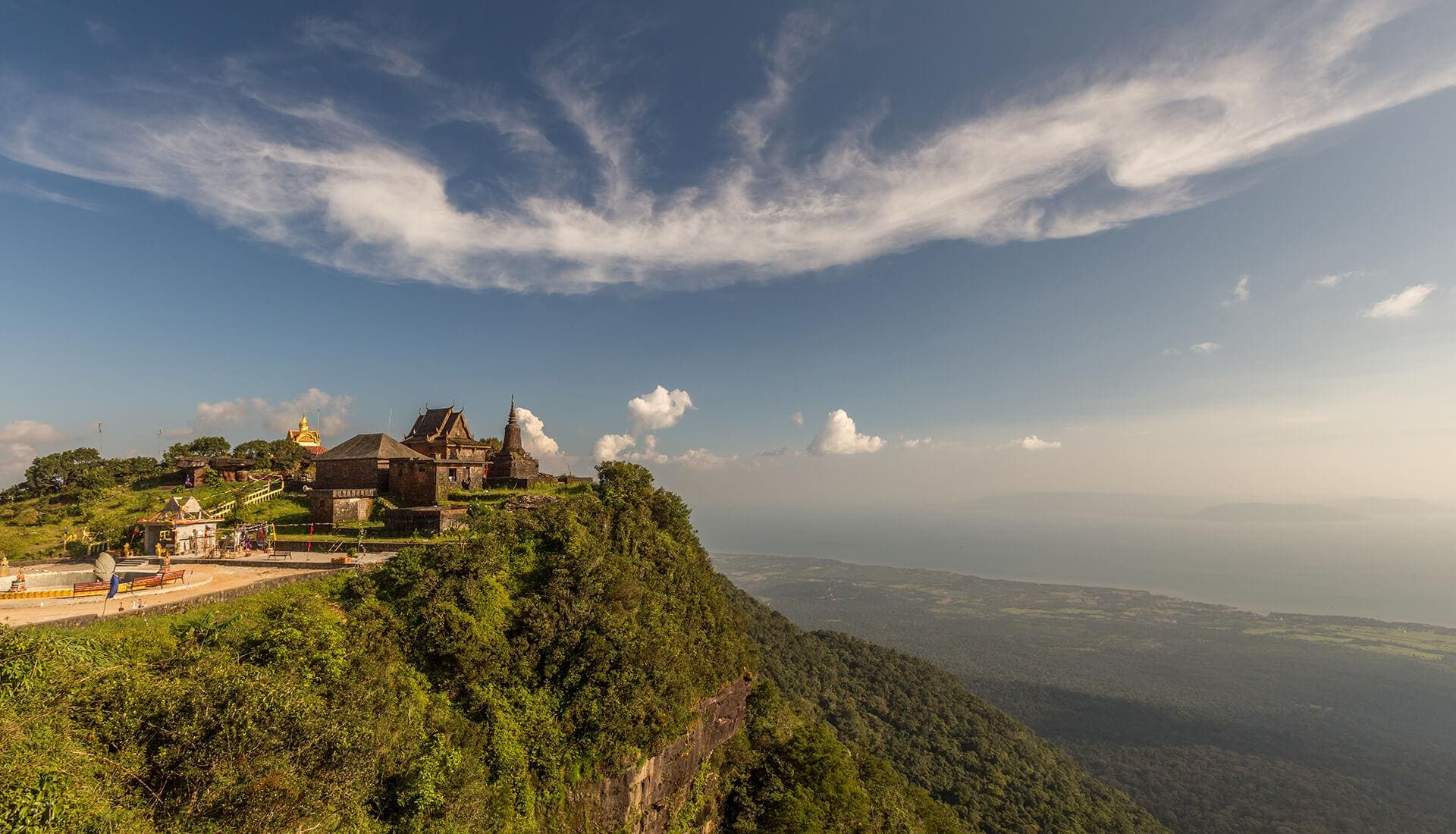 20 Days Phnom Penh - Mondulkiri - Kratie - Preah Vihear - Siem Reap - Battambang - Kampot - Kep - Koh Rong photo 2