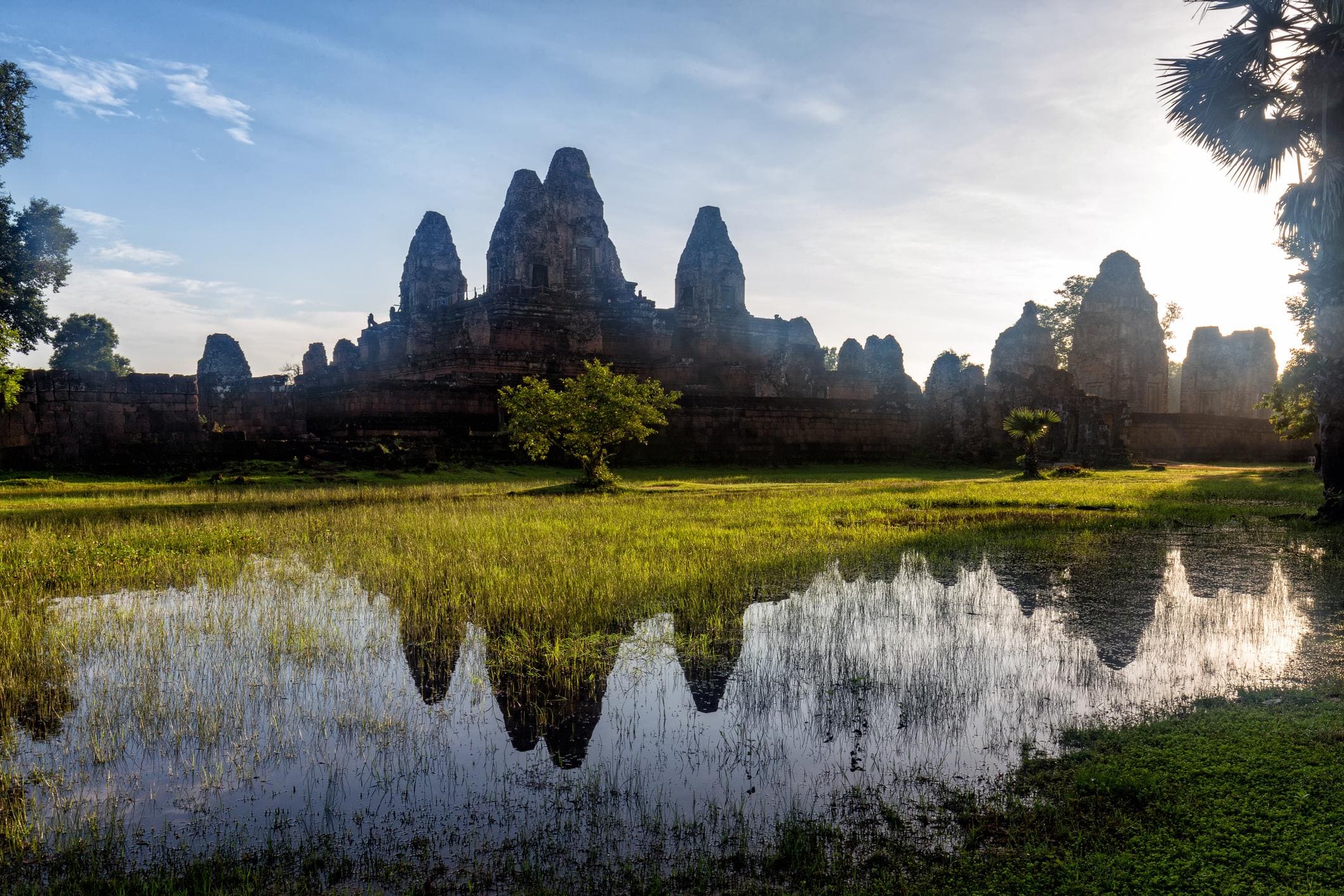 Banteay Srei and the Treasures of Angkor's Grand Circuit photo 8