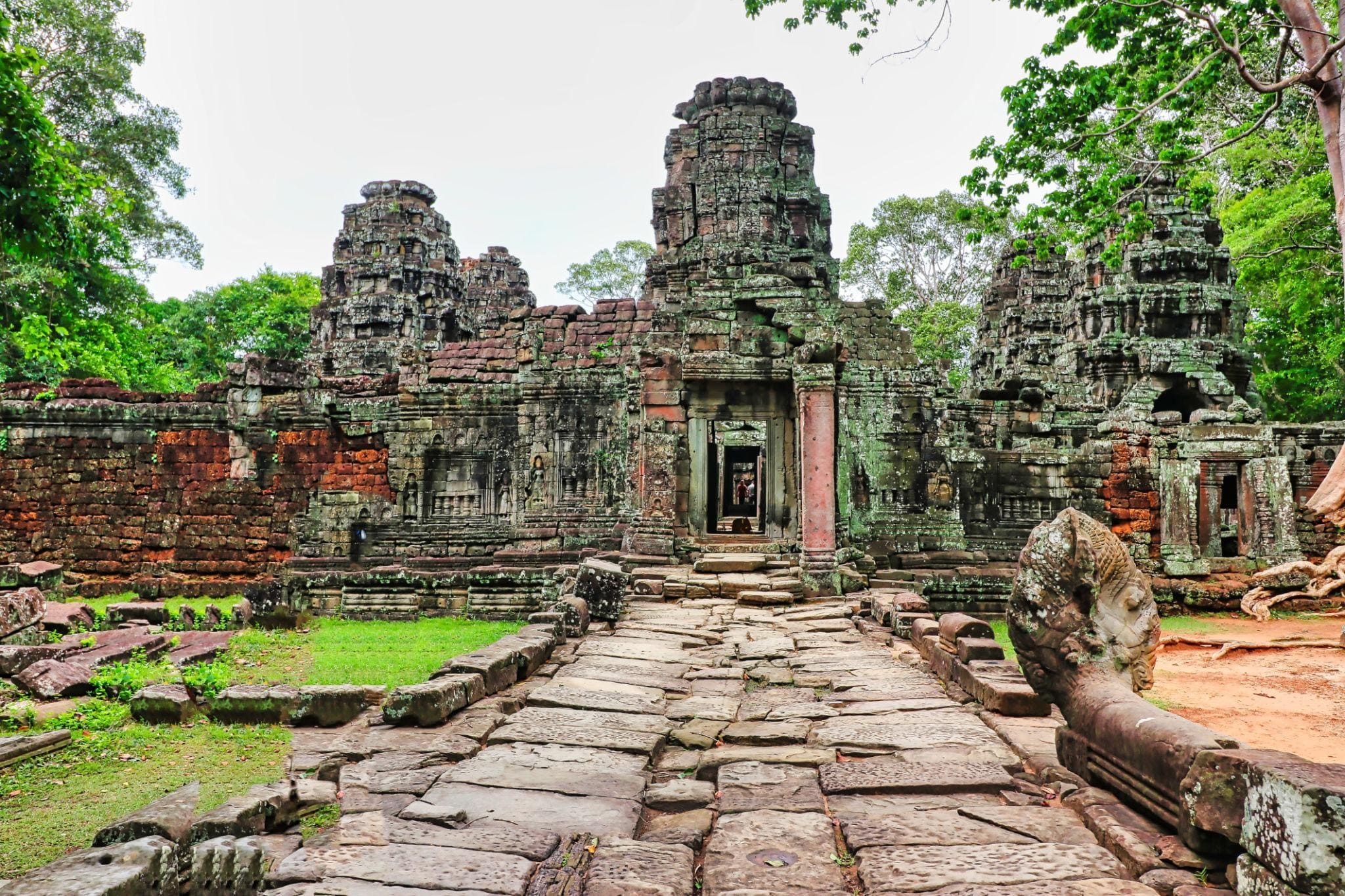 The Wonders of Angkor photo 5