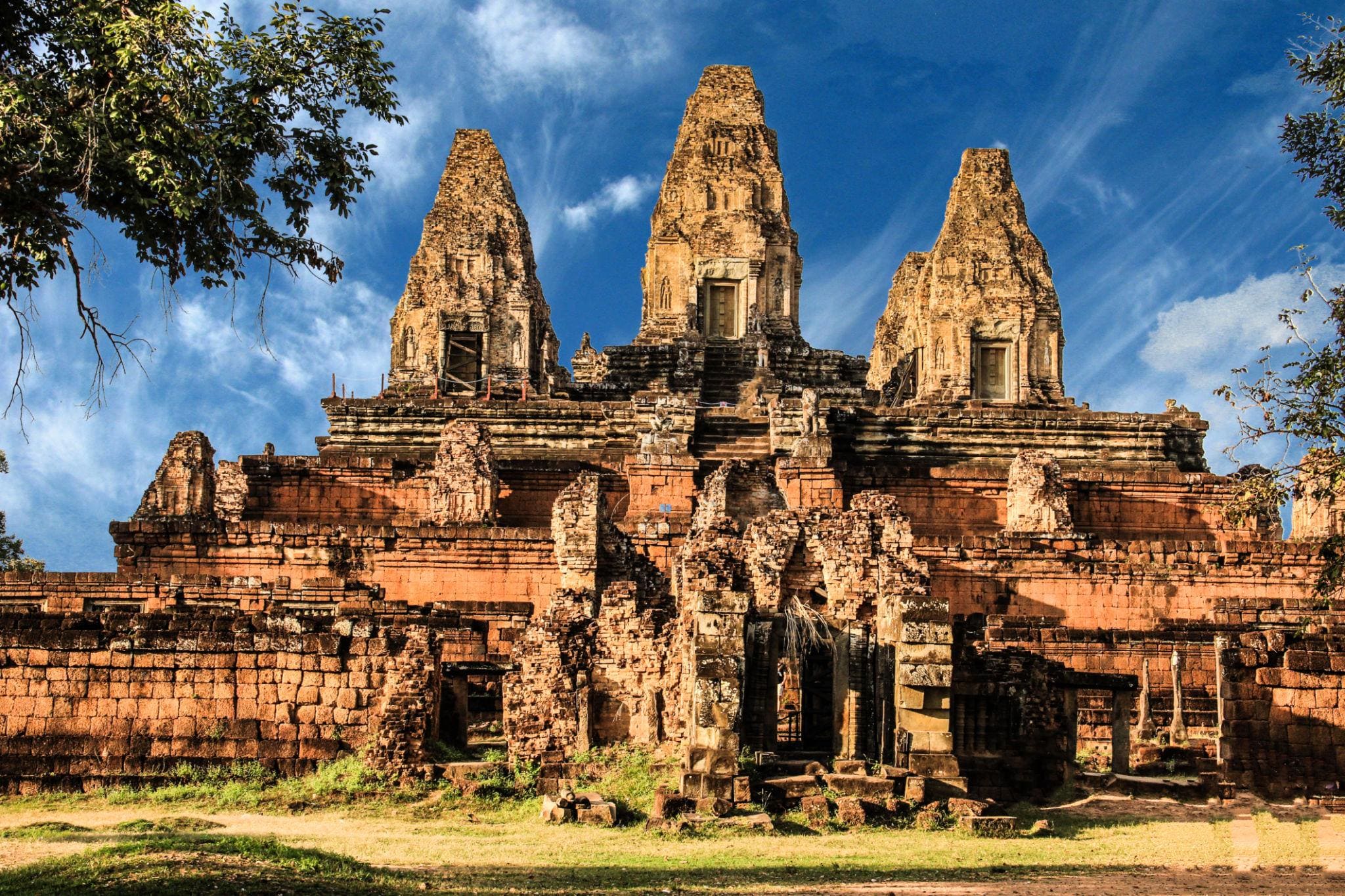 17 Days Phnom Penh - Mondulkiri - Kratie - Siem Reap - Battambang - Phnom Penh - Koh Rong Sanloem